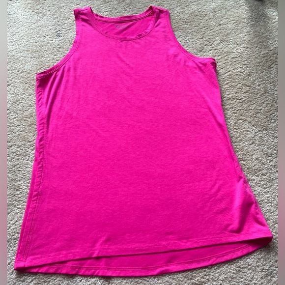 Athleta Tops - Athleta women’s large pink sleeveless tank top barbiecore